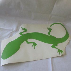 NEW! - Large lizard auto decal w/application instructions - measures 32" x 19"